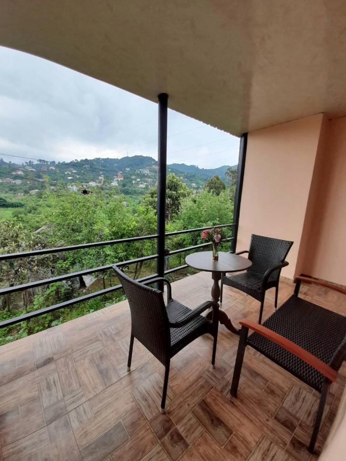 Kemeni Garden Hotel Batumi Eksteriør billede