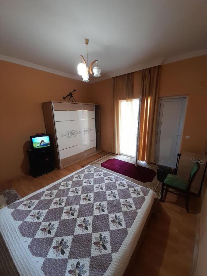 Kemeni Garden Hotel Batumi Eksteriør billede