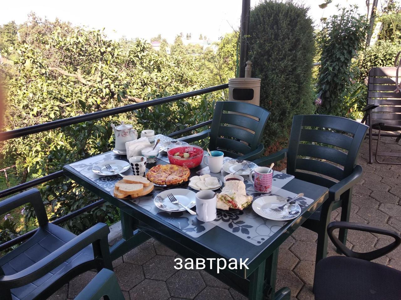 Kemeni Garden Hotel Batumi Eksteriør billede